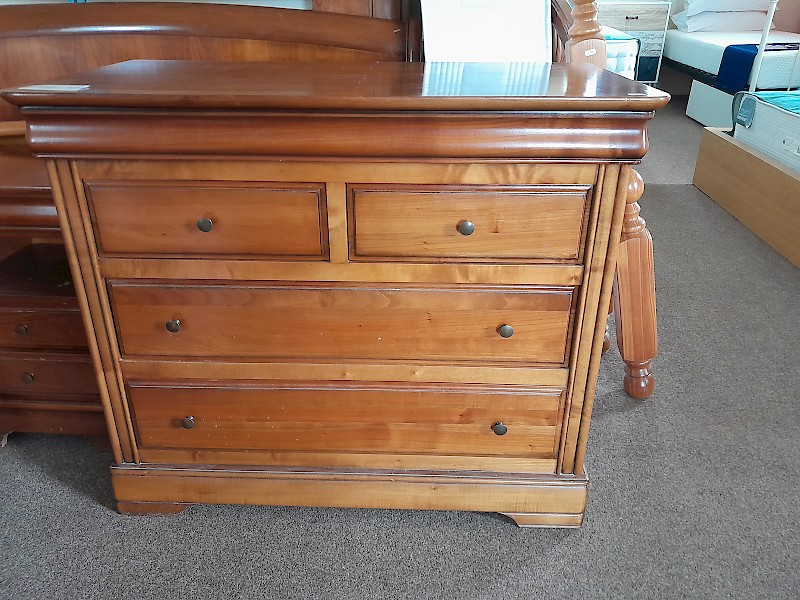 2 & 2 chest drawers